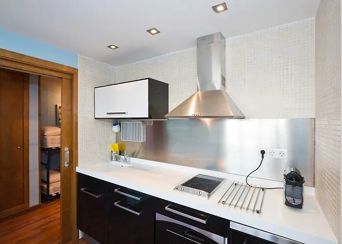 Apartamento Con Cochera Edificio Monte Oiz * 塞拉内华达