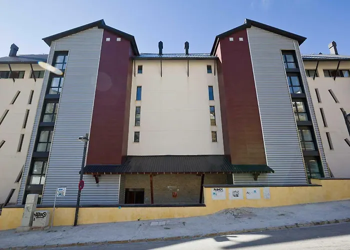 Apartamento Con Cochera Edificio Monte Oiz *